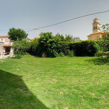 Holiday Home Mihovilovic Premantura Exterior foto